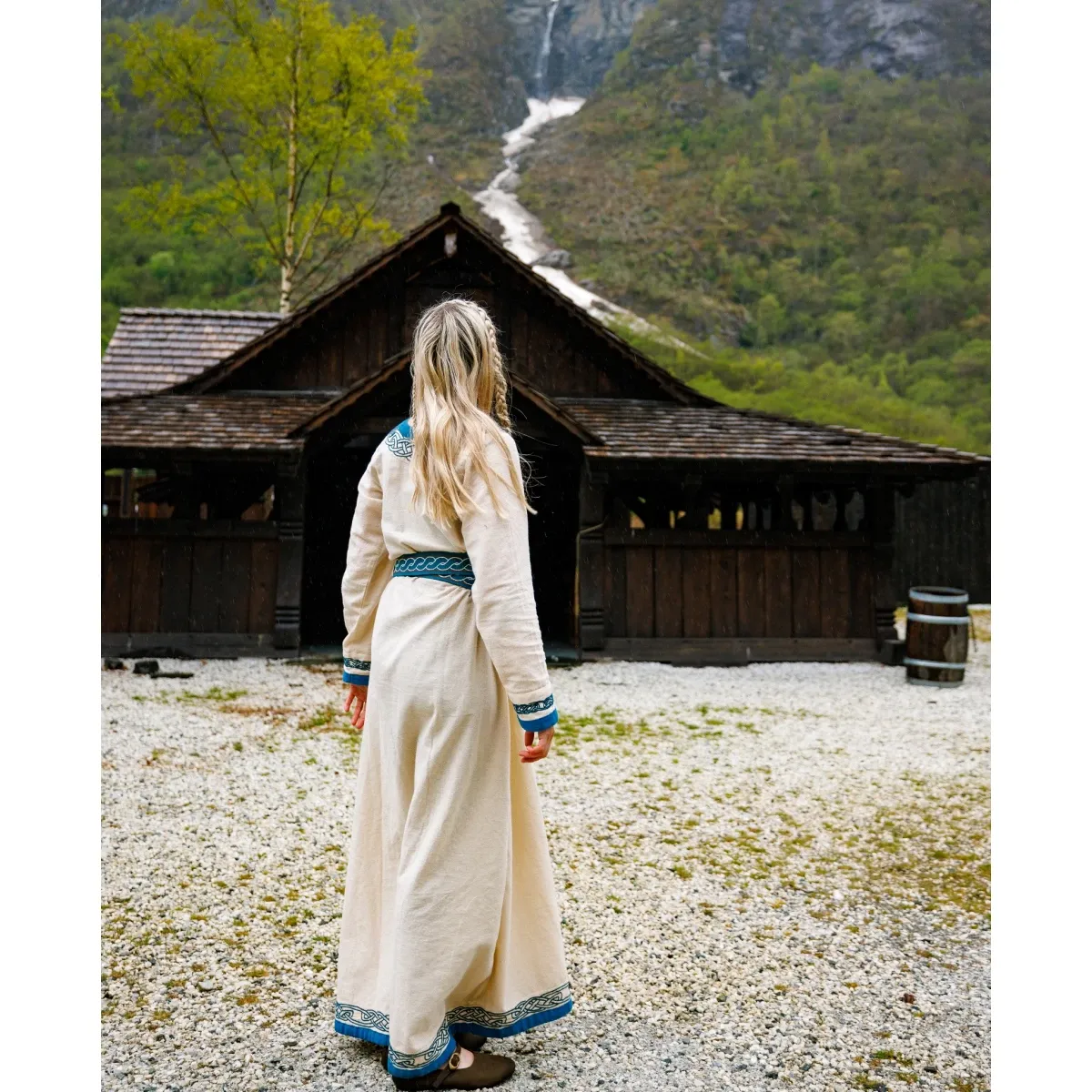La Bottega di Merlino Lagertha abito medievale cotone naturale blu