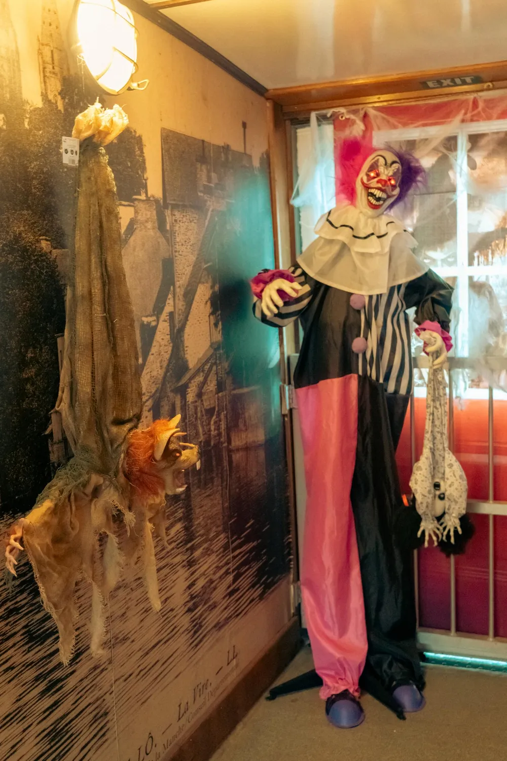 P'tit Clown 24094 Clown Animatronic 170 cm Halloween
