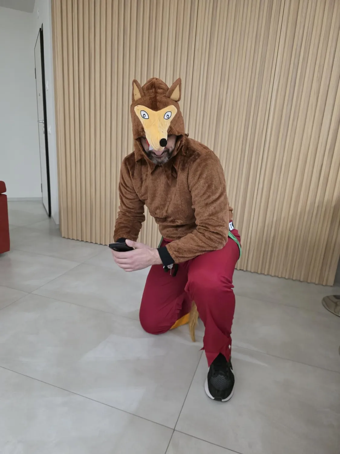 Funidelia Lupo Feroce costume adulto marrone peloso