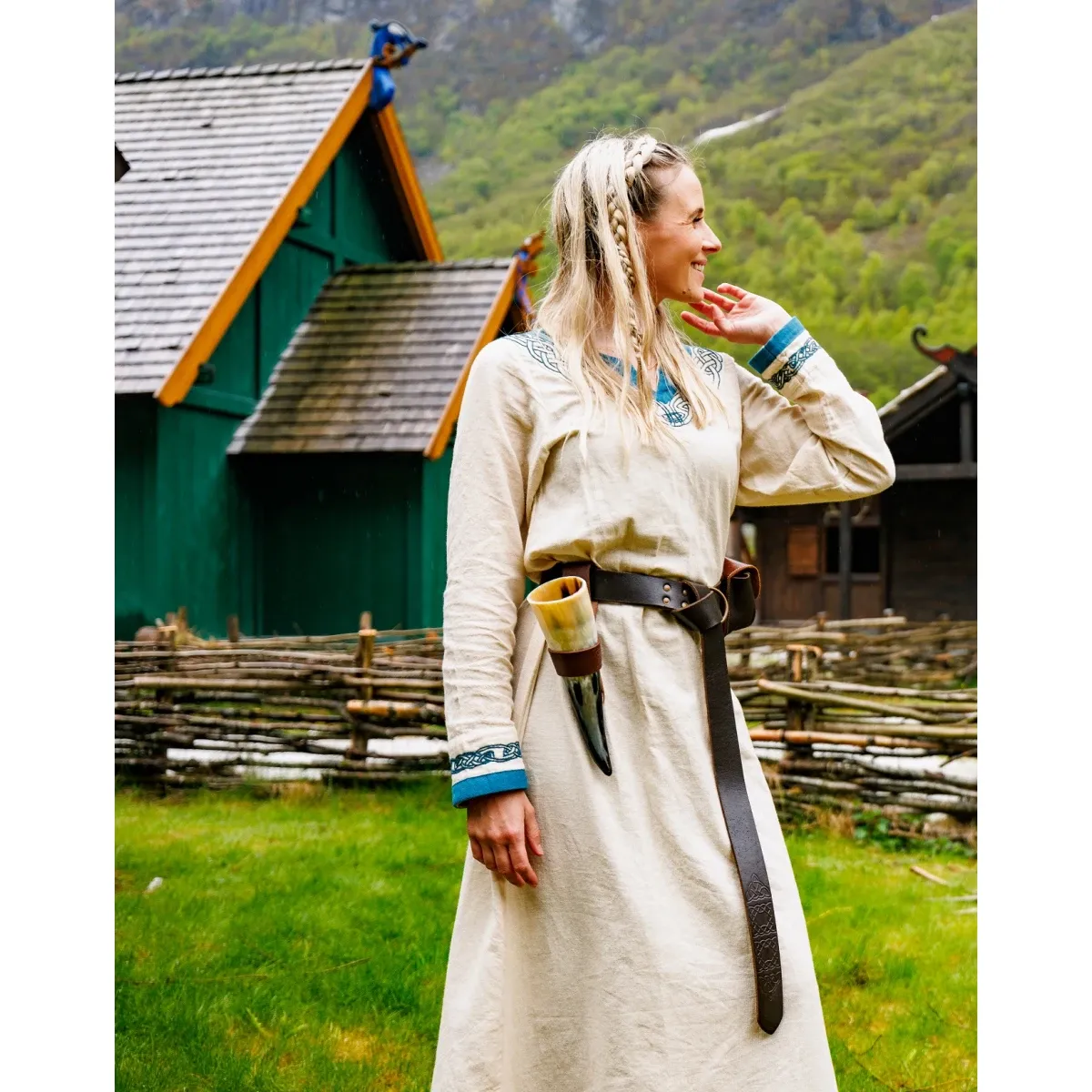 La Bottega di Merlino Lagertha abito medievale cotone naturale blu