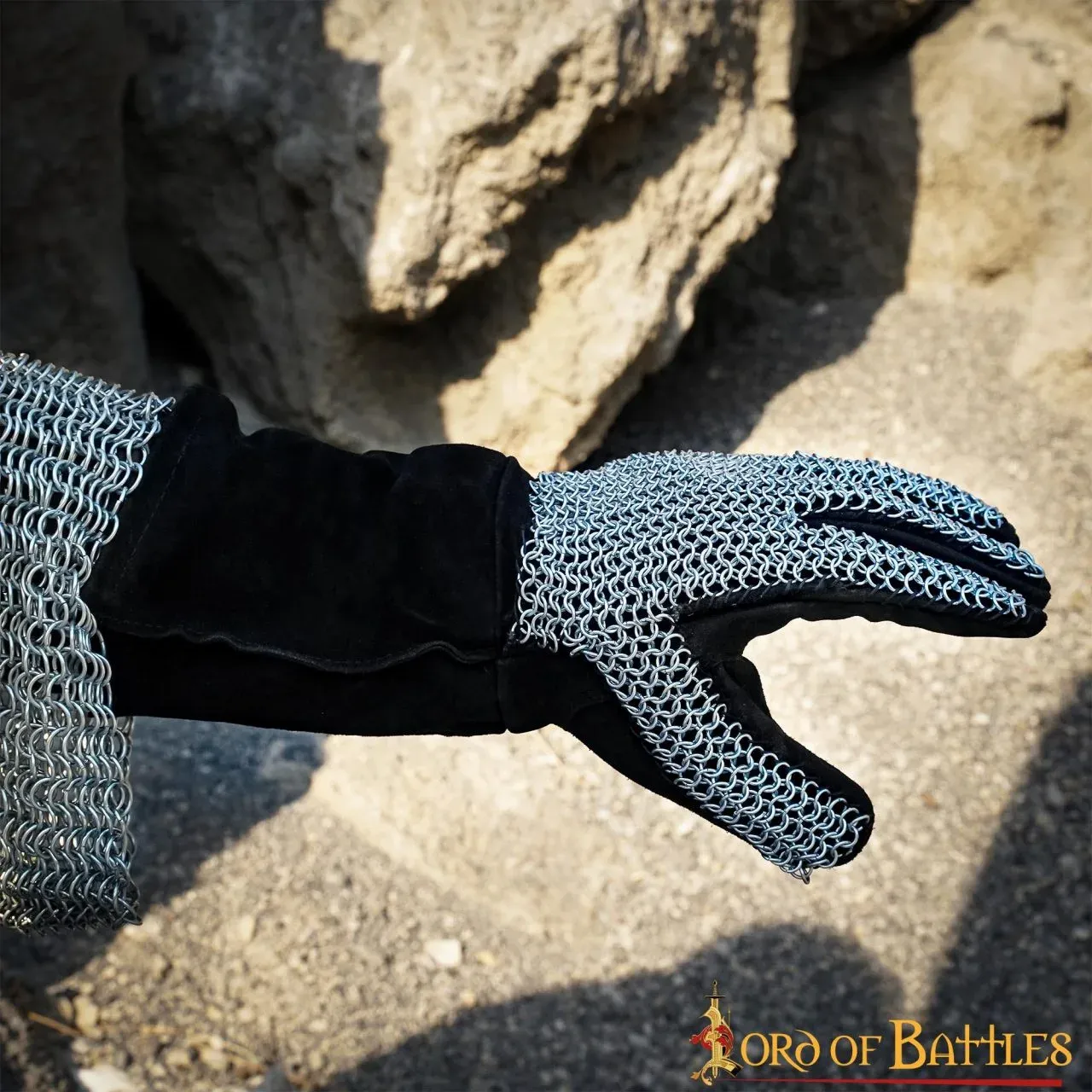 La Bottega di Merlino Guanti pelle scamosciata maglia catena acciaio