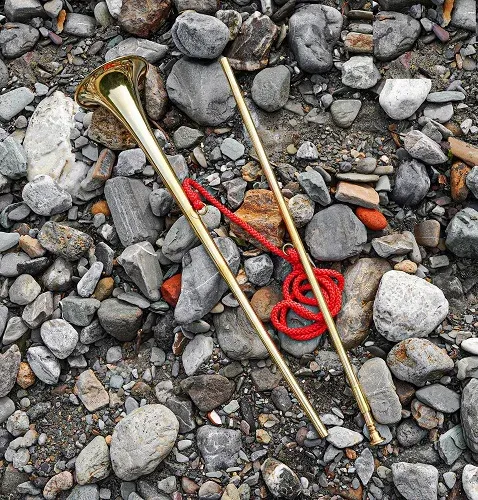 La Bottega di Merlino tromba ottone 124 cm araldo