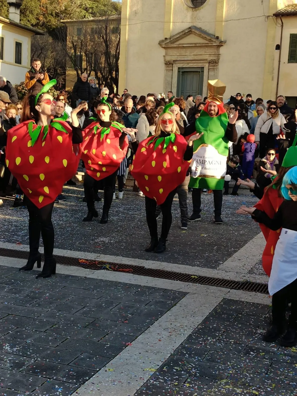 Funidelia fragola costume rosso taglia standard